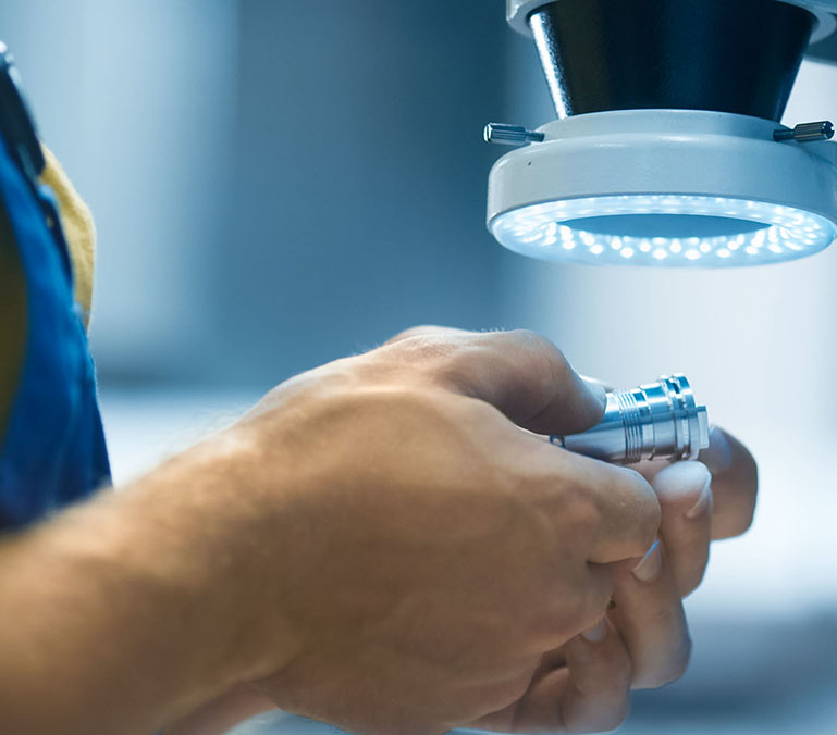 簡単！高精度！色塗りで育てる外観検査AI 